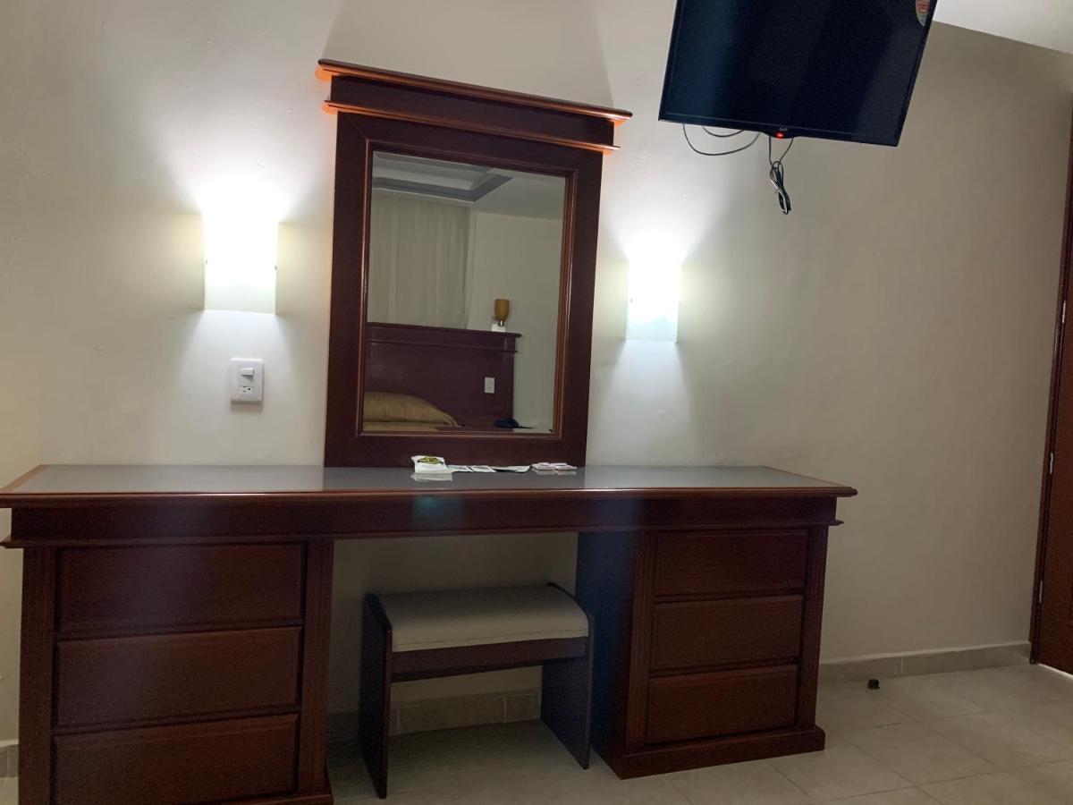 Real Del Sur Motel Moroleon Luaran gambar