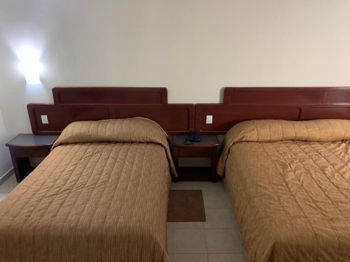 Real Del Sur Motel Moroleon Luaran gambar