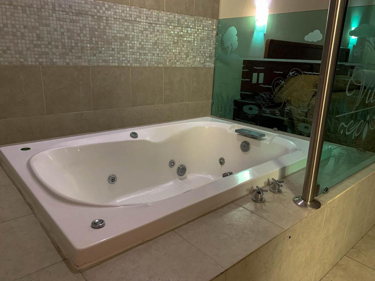 Real Del Sur Motel Moroleon Luaran gambar